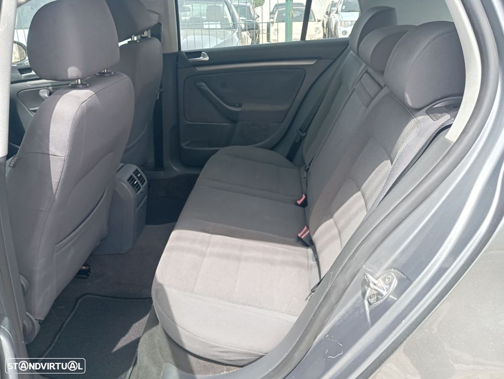 VW Golf 1.4 FSi Confortline - 14