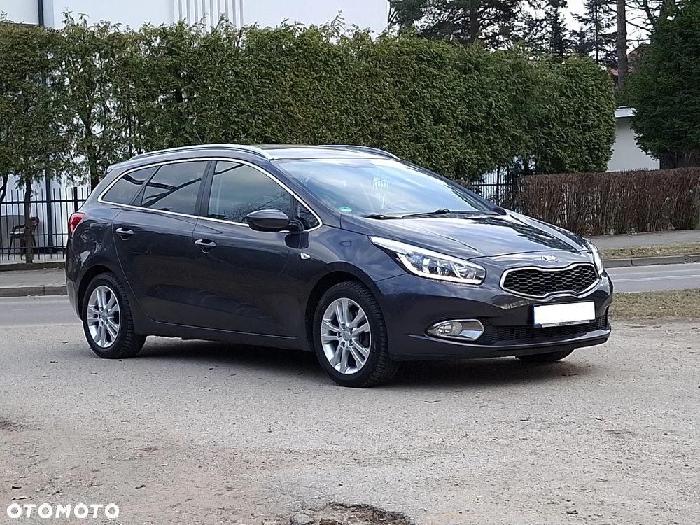 Kia Ceed 1.6 GDI ISG Platinum Edition - 4