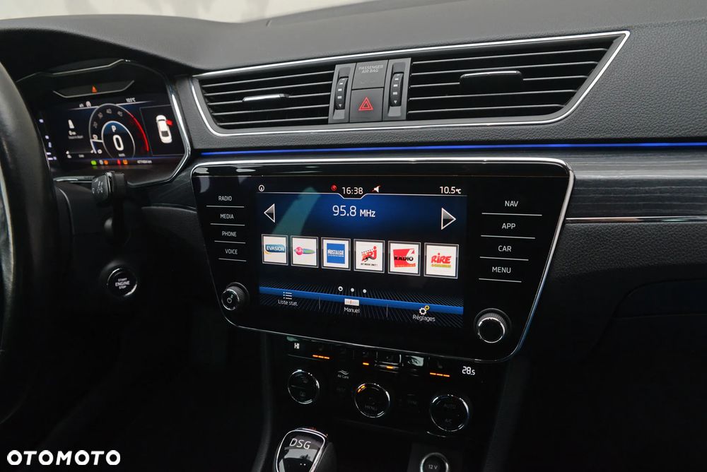 Skoda Superb 2.0 TDI DSG L&K - 37