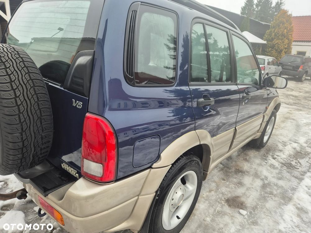 Suzuki Grand Vitara - 11
