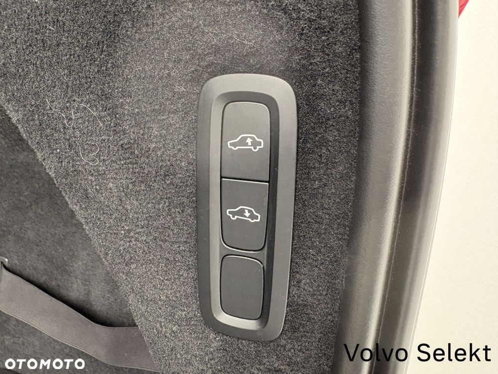 Volvo XC 90 - 30
