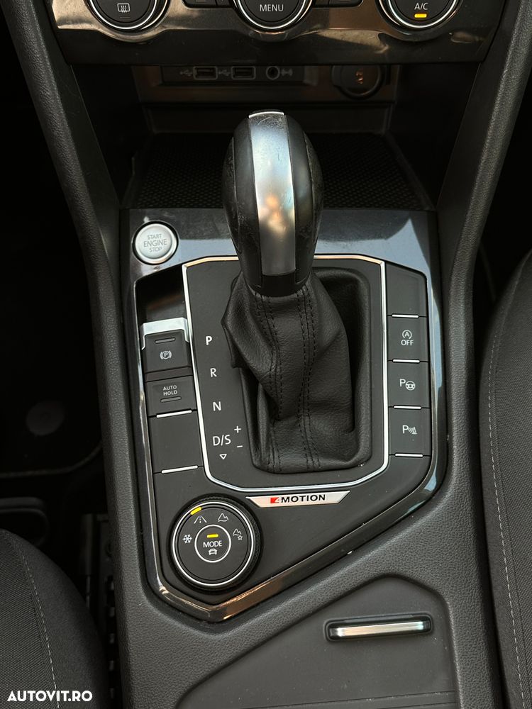 Volkswagen Tiguan - 5