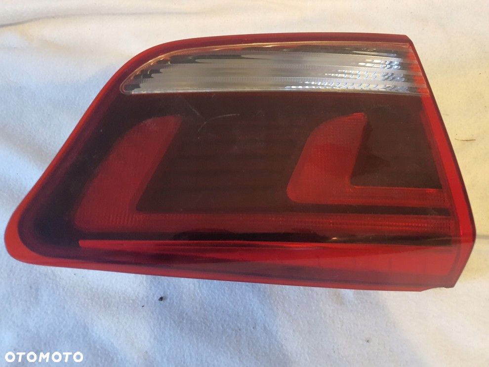 KIA RIO IV LAMPA TYLNA LEWA LED W KLAPĘ 92403-H8 - 2