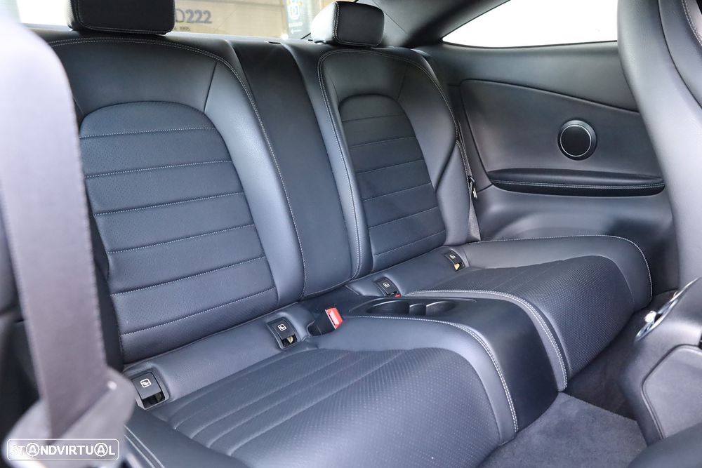 Mercedes-Benz C 180 AMG Line - 57