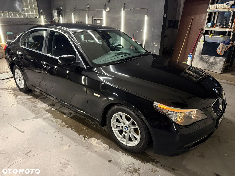BMW Seria 5 520d - 28