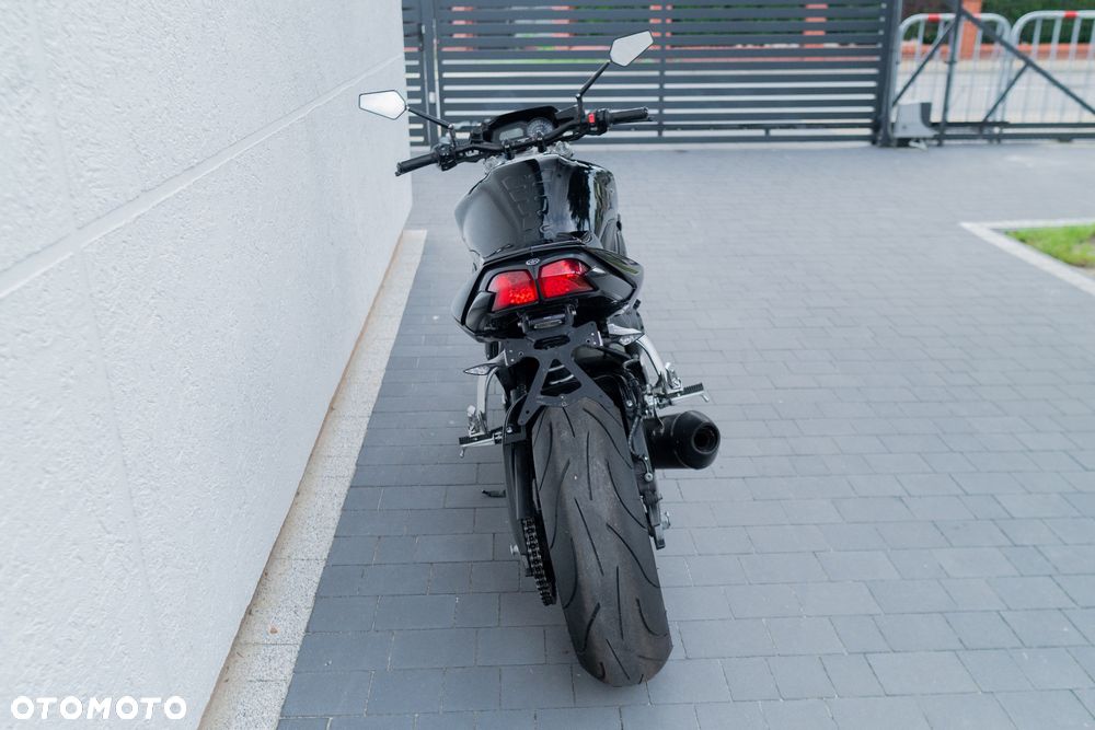 Yamaha FZ - 5