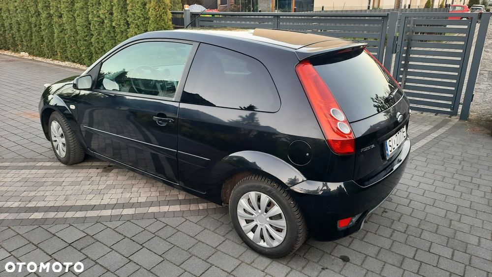 Ford Fiesta - 5