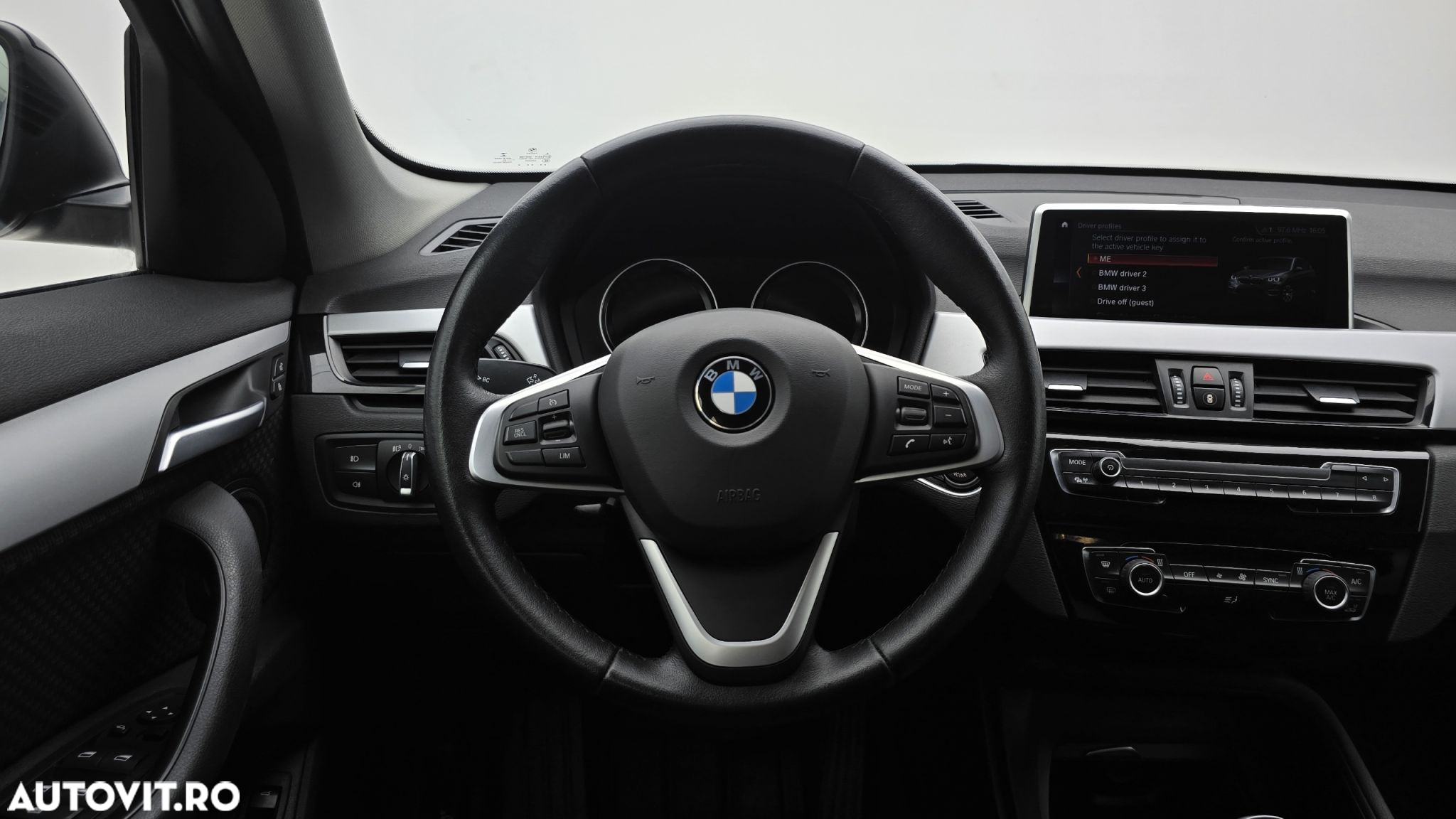 BMW X1 - 15