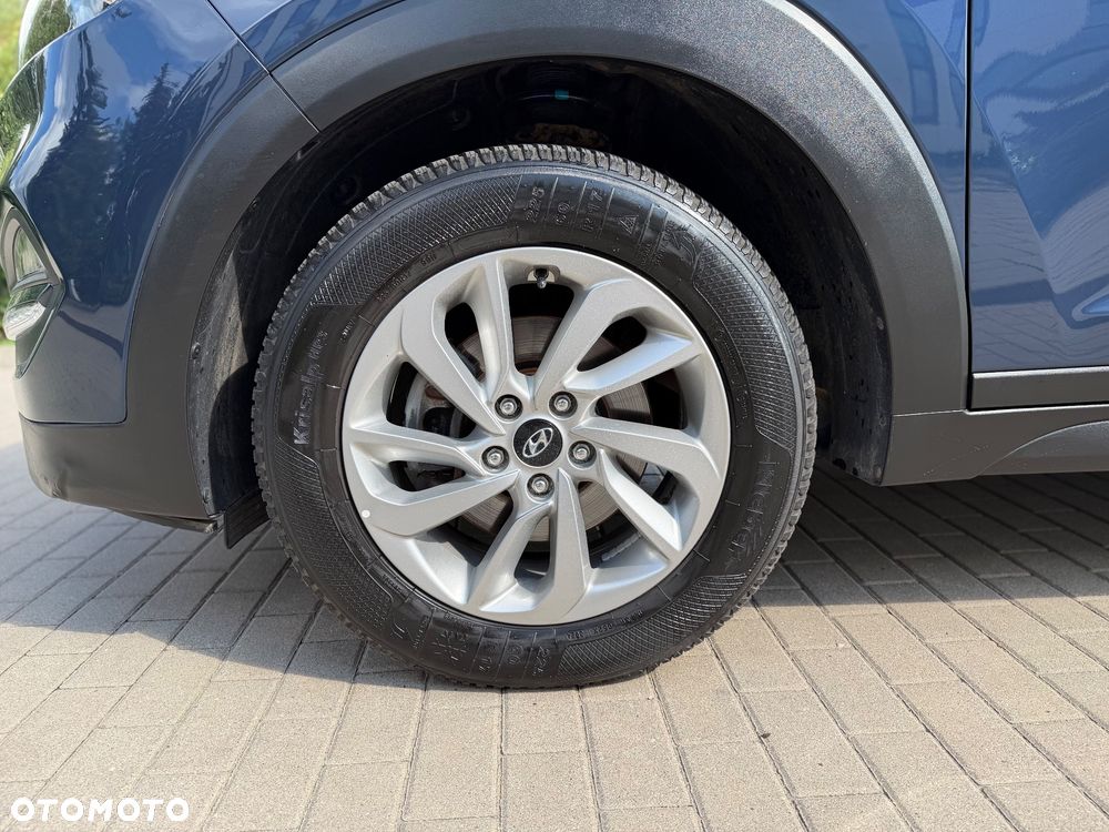 Hyundai Tucson 1.7 CRDI BlueDrive Comfort 2WD - 12