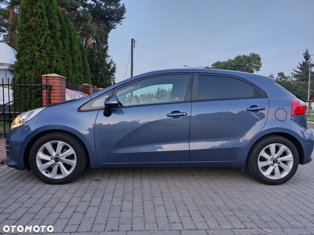 Kia Rio - 8