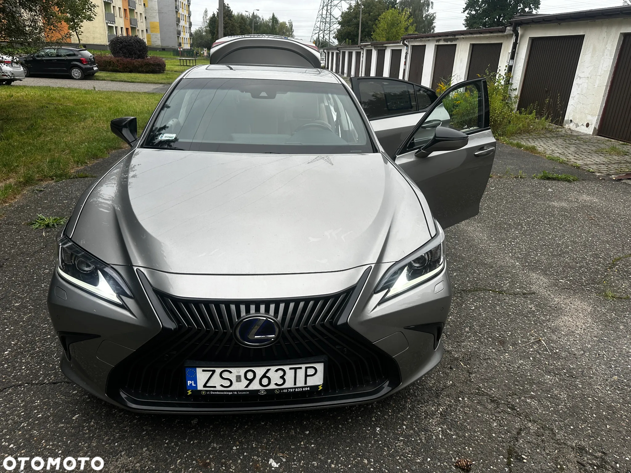 Lexus ES - 8