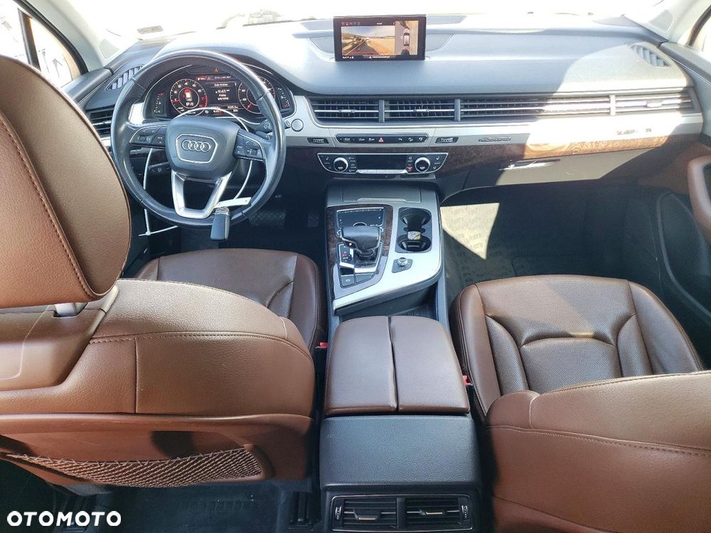 Audi Q7 - 8