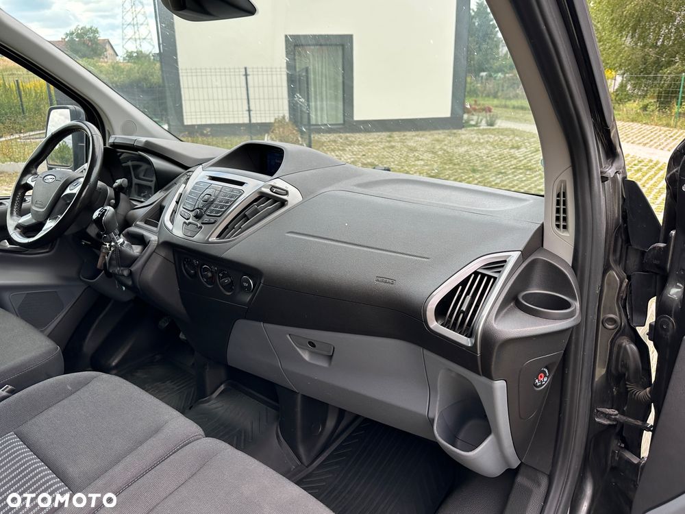 Ford Transit Custom 310 L2H1 Limited - 23