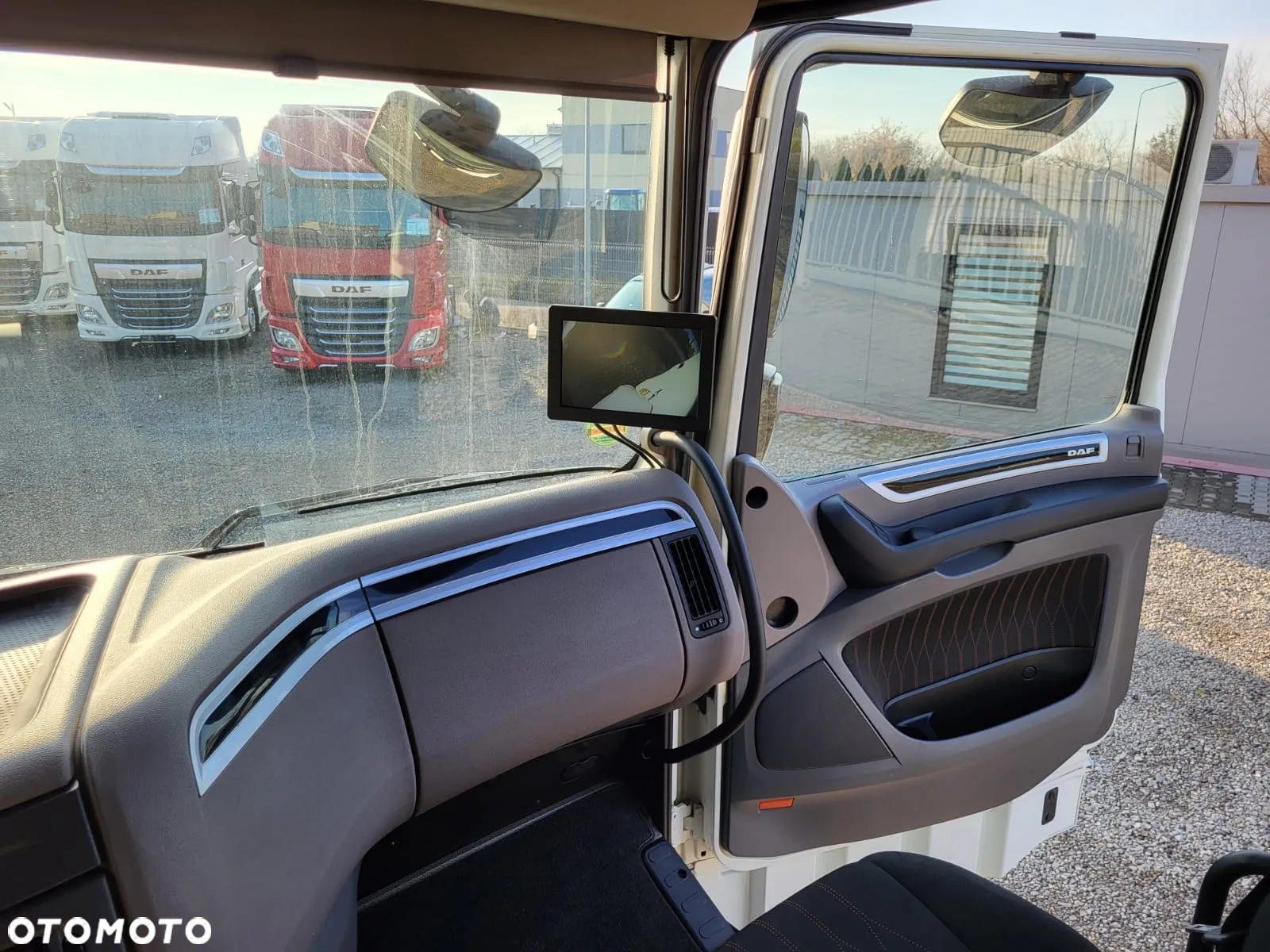 DAF - 24