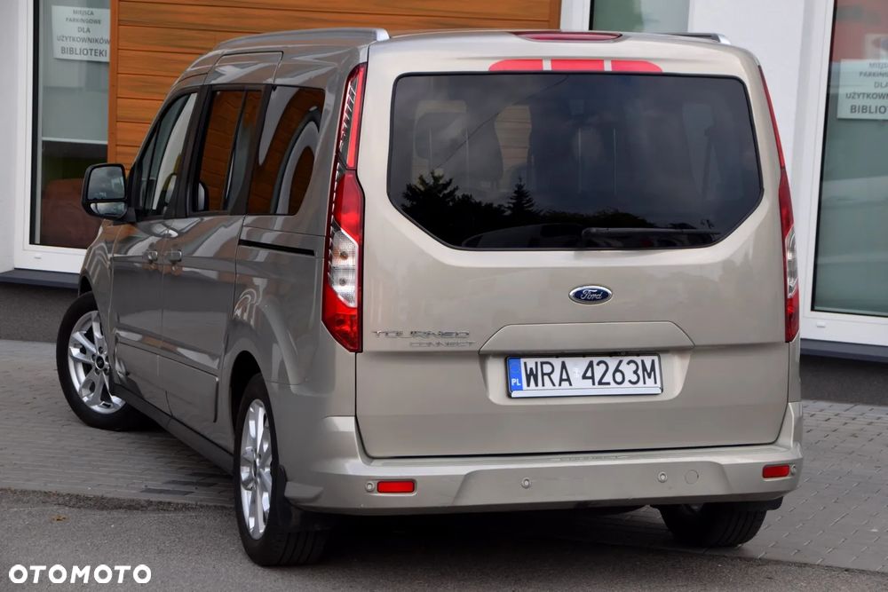Ford Tourneo Connect Grand - 9