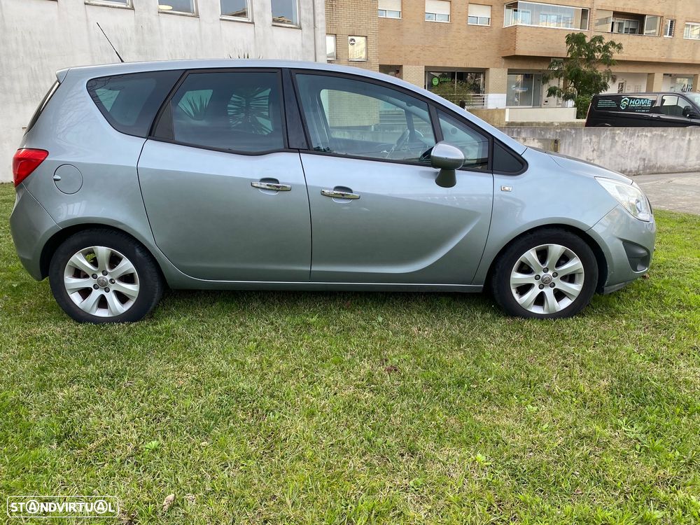 Opel Meriva 1.3 CDTI Cosmo - 2