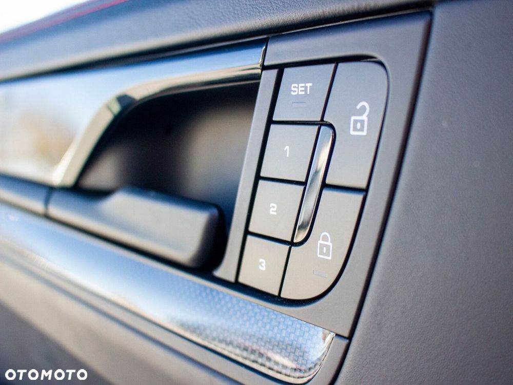 Porsche Cayenne GTS - 36