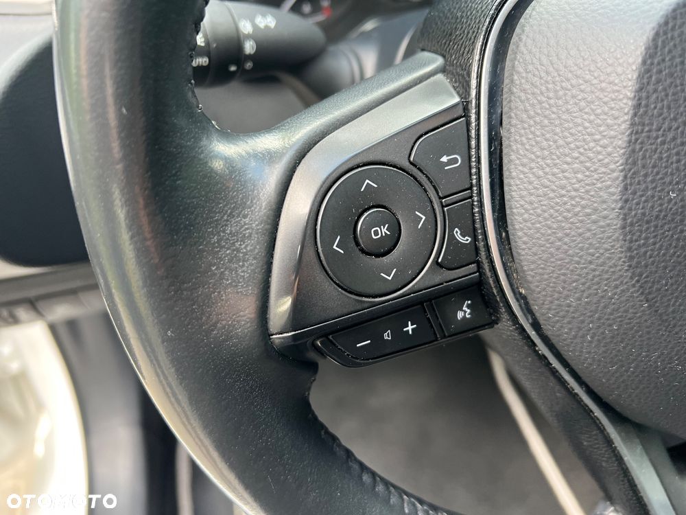 Toyota Corolla 1.8 Hybrid GPF Comfort - 16