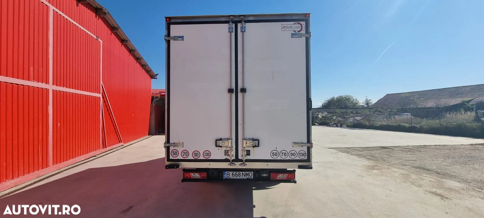 Ford Transit - 10