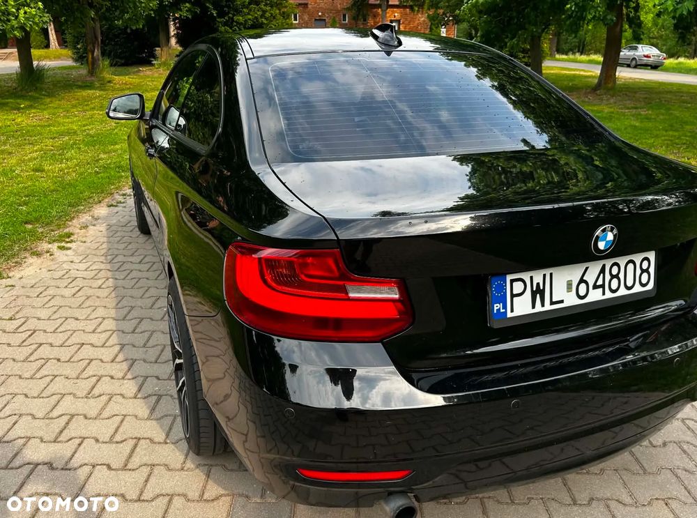 BMW Seria 2 220d - 8