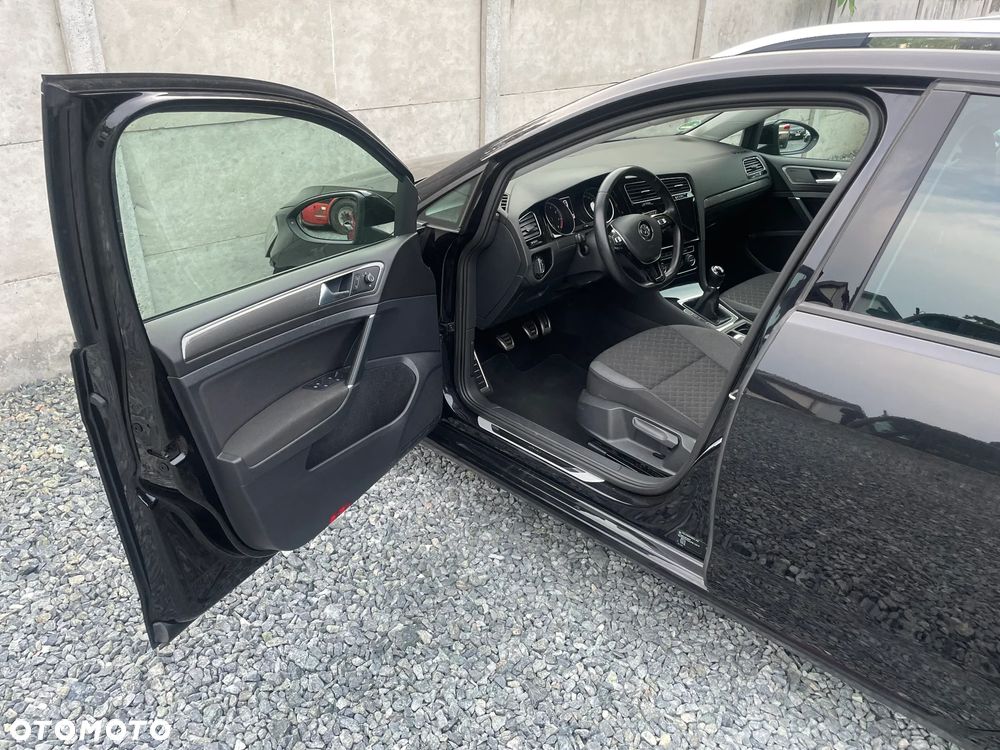Volkswagen Golf - 13