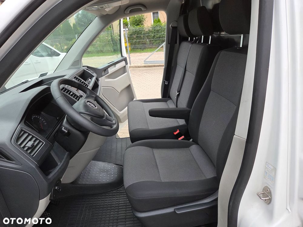 Volkswagen Transporter L2H1 - 14