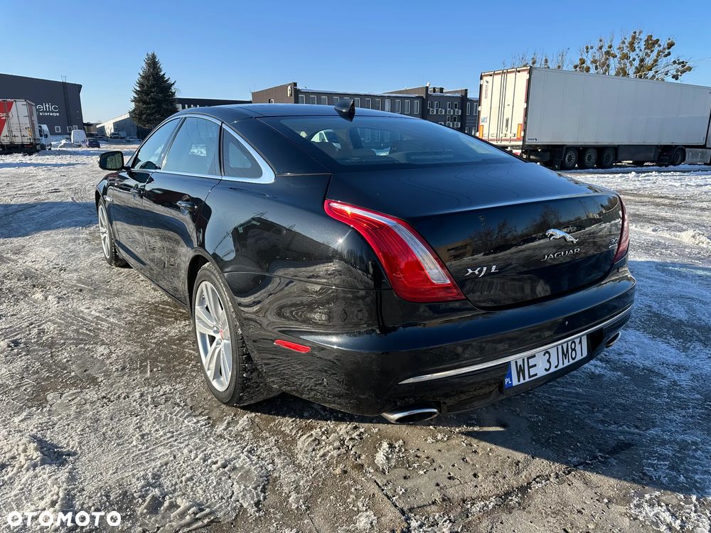 Jaguar XJ 3.0 T LWB AWD Portfolio - 4