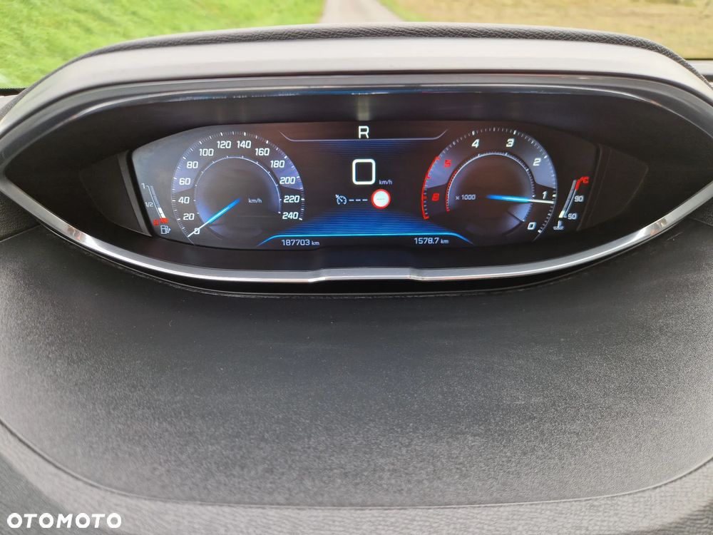 Peugeot 3008 - 24