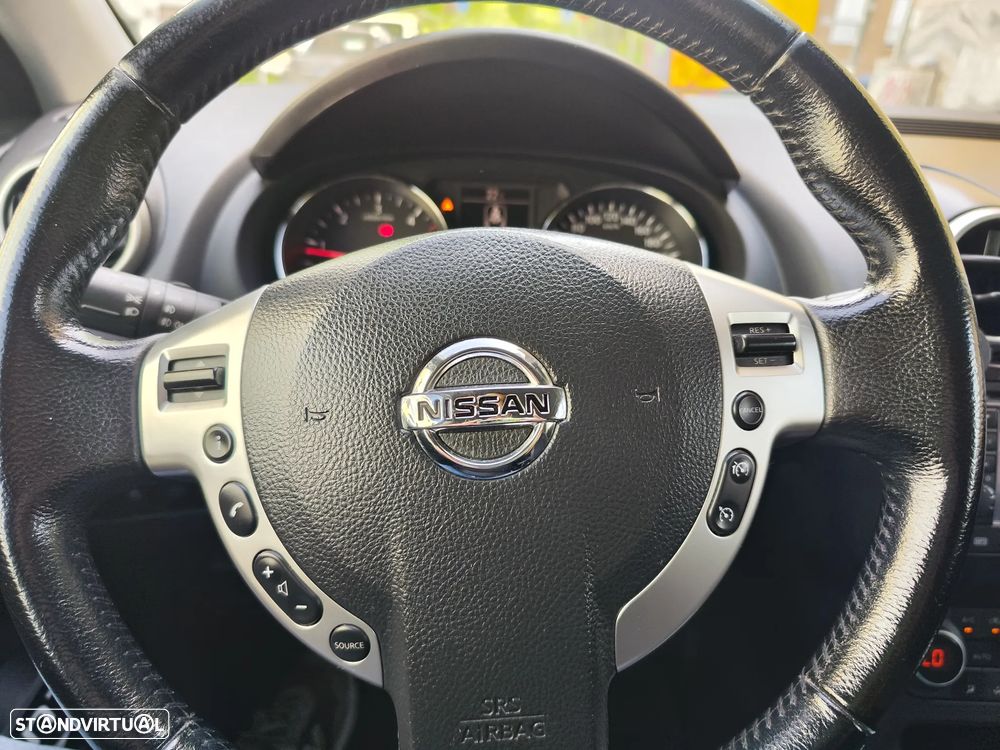 Nissan Qashqai 1.6 dCi Tekna Premium - 32