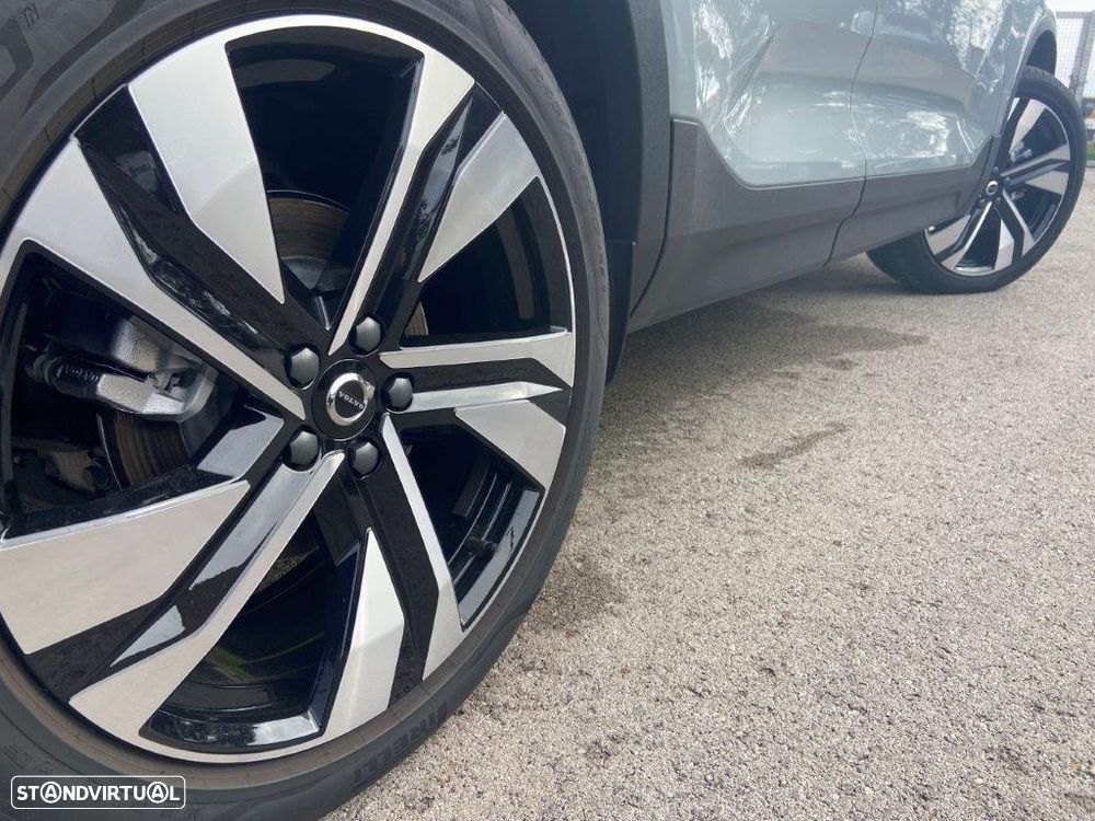 Volvo XC 40 2.0 B3 Plus Dark - 5