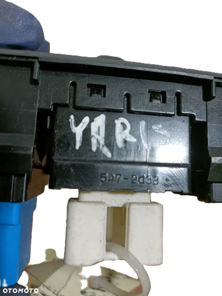TOYOTA YARIS VERSO 99-05 r. PANEL ŚWIATEŁ + REGULACJA LUSTEREK przełącznik 547-2d33 + - 6