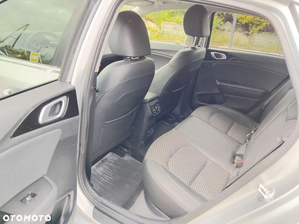 Kia Ceed 1.5 T-GDI L - 21