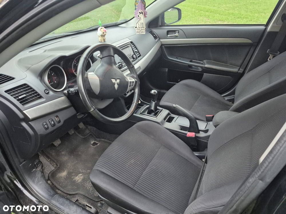 Mitsubishi Lancer - 4