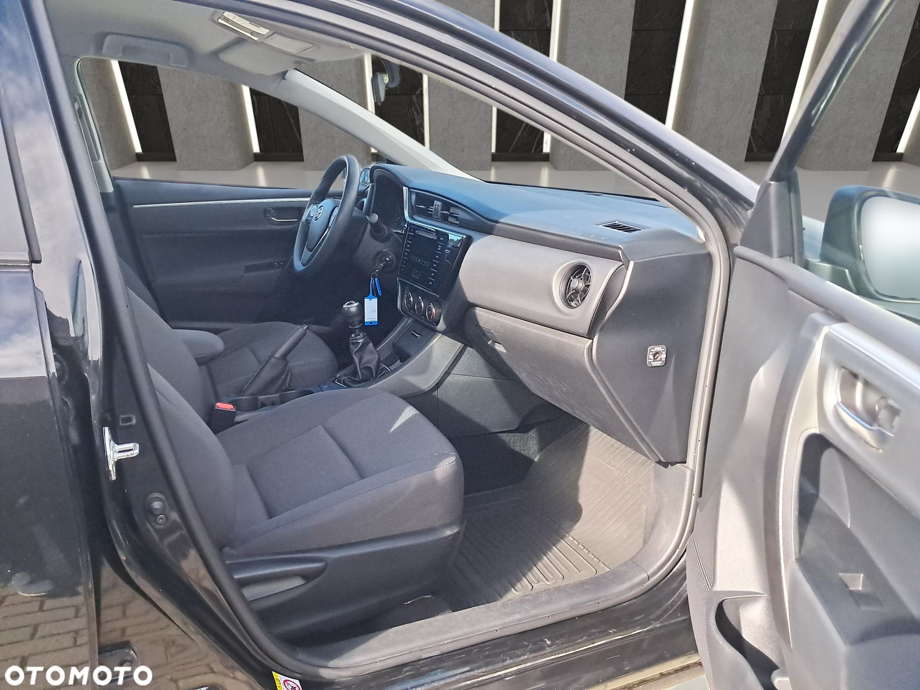 Toyota Corolla 1.6 Active EU6 - 15