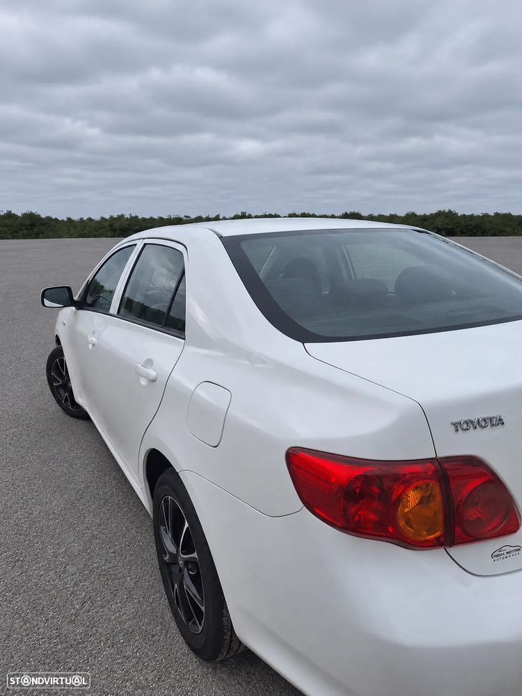 Toyota Corolla 1.4 D-4D Premium Plus - 5