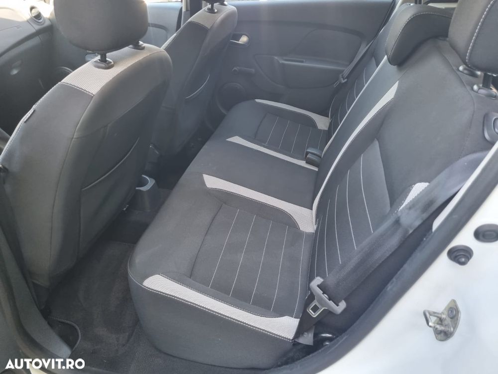 Dacia Sandero 0.9 90CP Stepway - 9