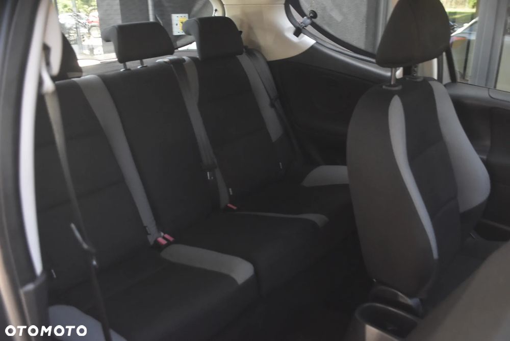 Peugeot 207 1.4 16V Trendy - 11