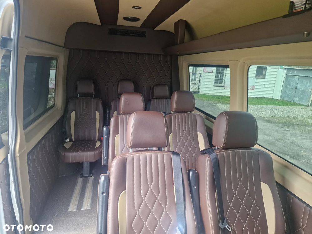 Mercedes-Benz Sprinter - 8