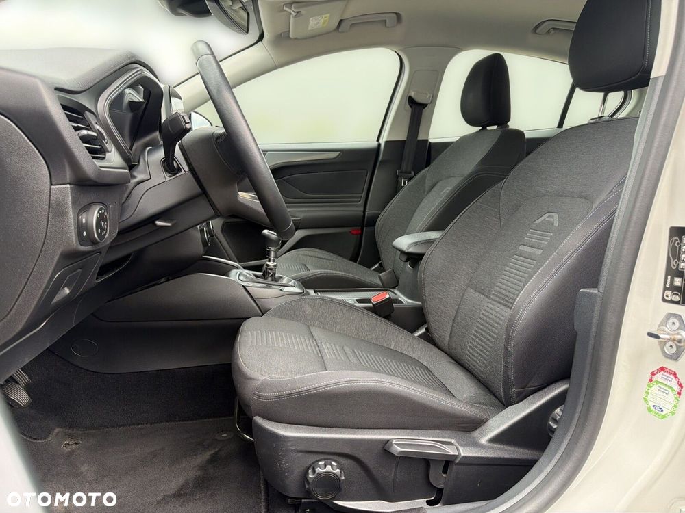 Ford Focus - 12