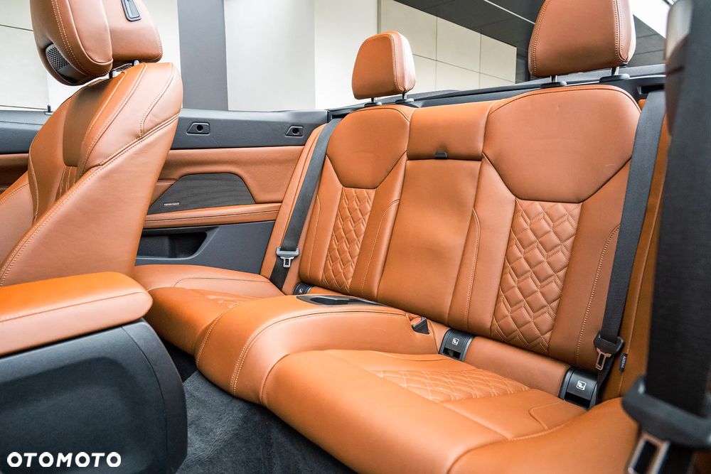 BMW Seria 4 M440i xDrive mHEV - 12