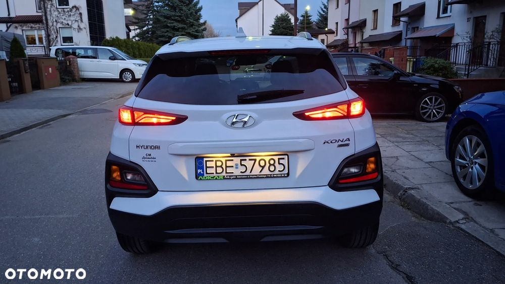 Hyundai Kona 1.6 CRDi DCT 4WD Premium - 2