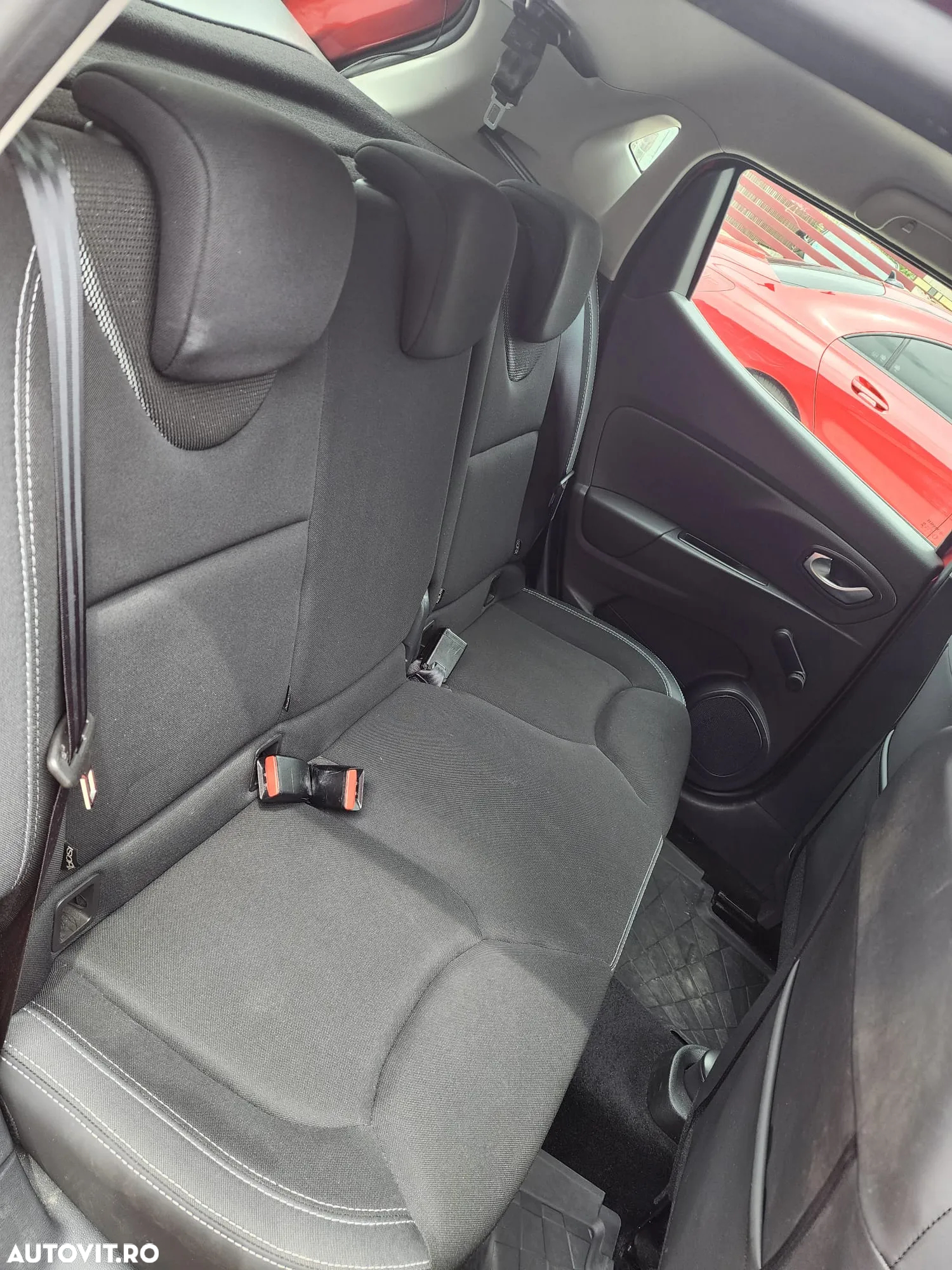 Renault Clio - 8