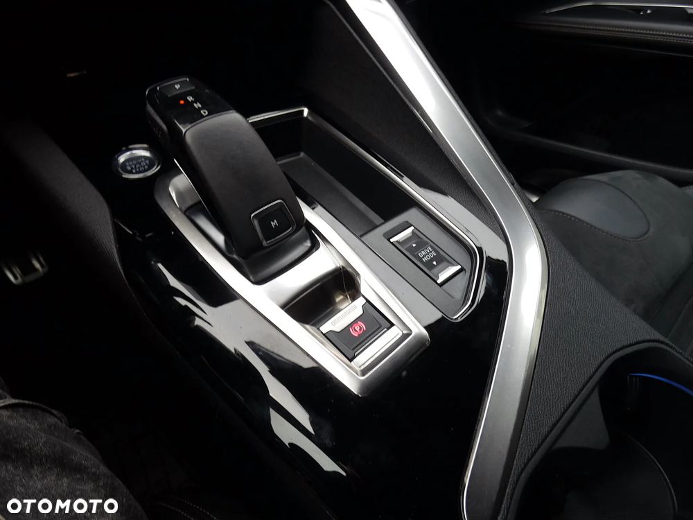 Peugeot 5008 1.6 PureTech GT S&S EAT8 - 20