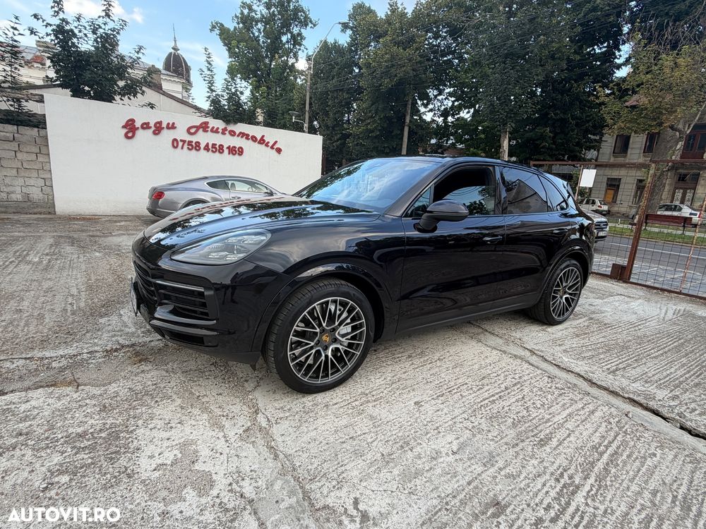 Porsche Cayenne Standard - 2
