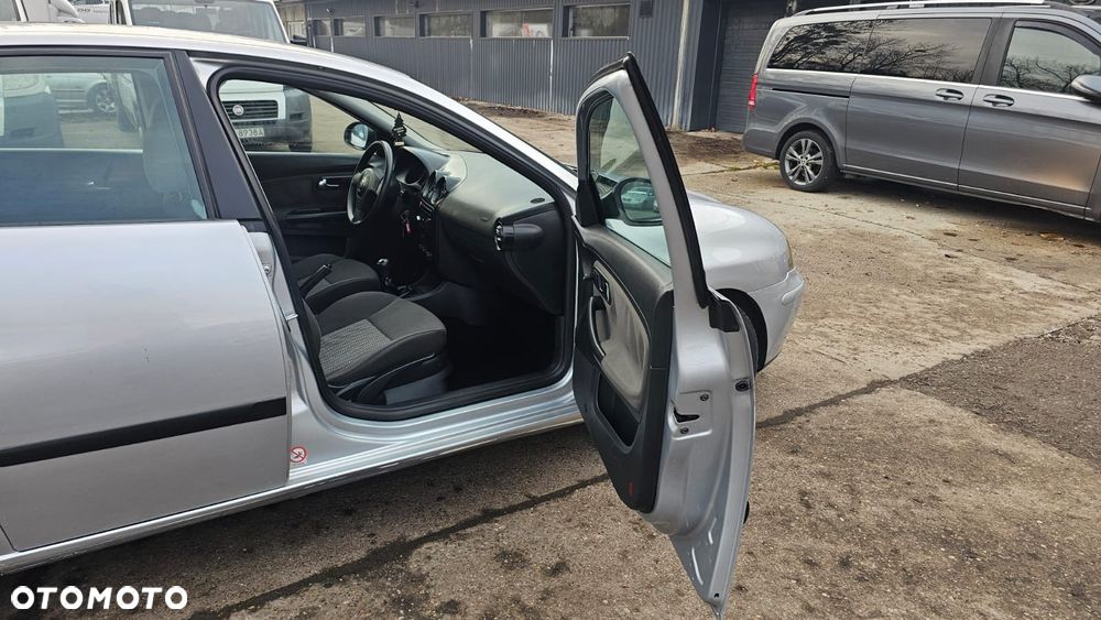 Seat Ibiza 1.4 16V Reference - 13