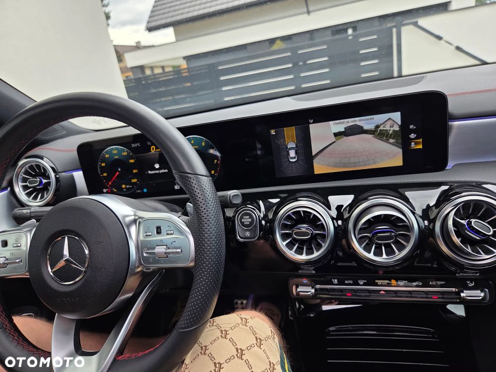 Mercedes-Benz CLA 200 4-Matic AMG Line 8G-DCT - 28