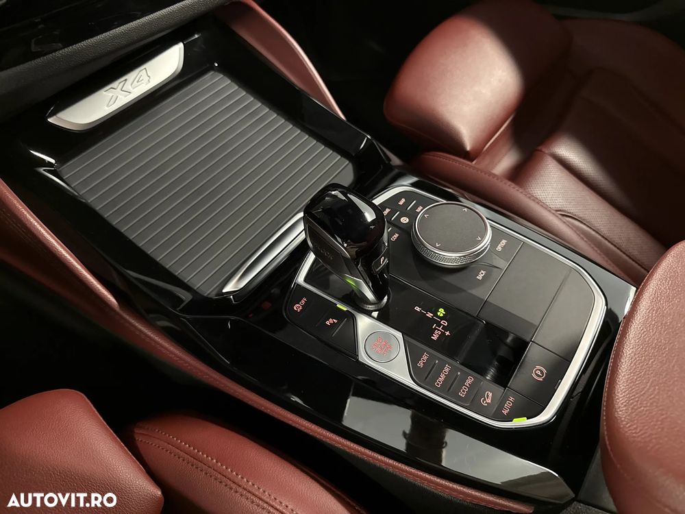 BMW X4 xDrive20i AT - 24
