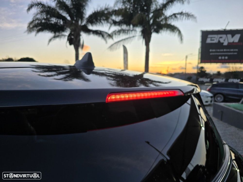 MINI Countryman Cooper SE Premium Essential Auto - 19