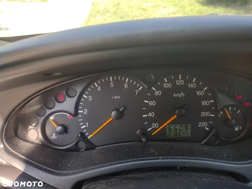 Ford Focus - 5