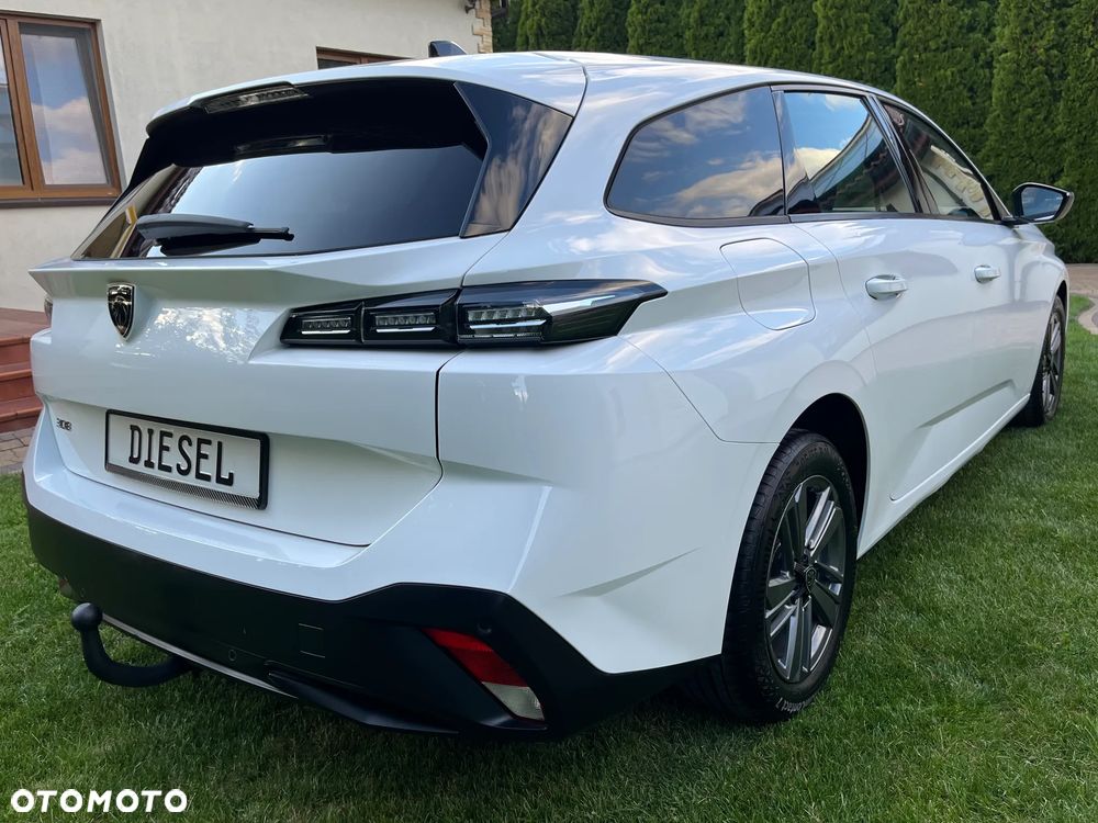 Peugeot 308 - 1